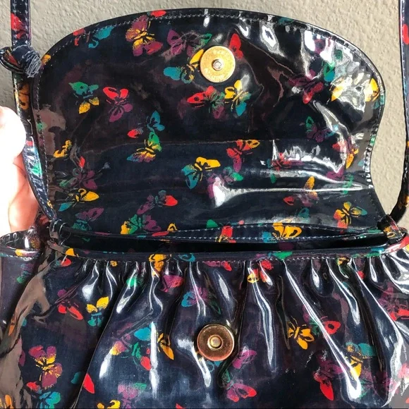 BLACK BOTTEGA VENETA BUTTERFLY Vinyl Crossbody Bag VINTAGE 80’s - Picture 7 of 9